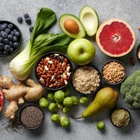 Πολυφαινόλες: Τι είναι, πώς προστατεύουν την καρδιά και ποιες τροφές τις περιέχουν