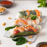 Spring rolls με noodles και γαρίδες