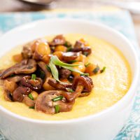 Πουρές πατάτας με ρεβίθια και μανιτάρια