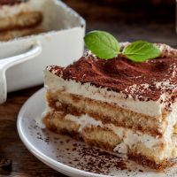 Τιραμισού: Η ιστορία του ιταλικού γλυκού που κατέκτησε τον κόσμο