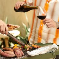 Τι κρασί ταιριάζει σε ένα καλοκαιρινό BBQ;
