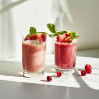 Smoothie με καρπούζι, σμέουρα και νερό καρύδας 
