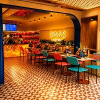Η Ντίνα Νικολάου άνοιξε το πρώτο Dina’s eat real στην Πανόρμου