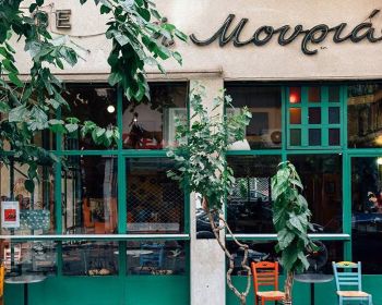 Η Μουριά των Εξαρχείων κλείνει μετά από 111 χρόνια λειτουργίας
