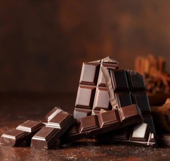 Βρετανική εταιρία λάνσαρε σοκολάτα χωρίς κακάο για μείωση του κόστους παραγωγής 