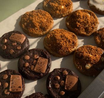 Kuki: Το νέο spot για cookies που σχηματίζει ουρές στη Γλυφάδα 