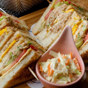 Από μπέργκερ μέχρι σαλάτα coleslaw: απολαυστικές συνταγές της Αμερικής 