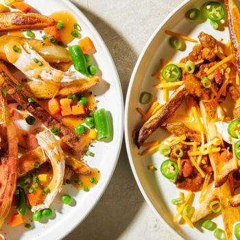 Οι τηγανητές πατάτες δεν είναι μόνο συνοδευτικό. Δες πώς θα τις κάνεις πλήρες γεύμα