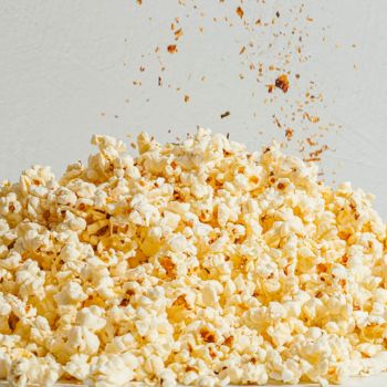 Πώς να νοστιμέψεις το ποπ κόρν σου με εύκολους και γρήγορους τρόπους