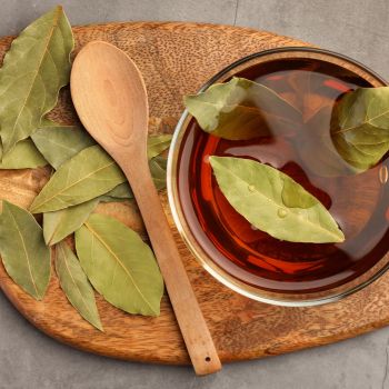 Τσάι από φύλλα δάφνης: Η φυσική ενίσχυση για αρθρώσεις και ήπαρ