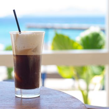 Freddo cappuccino: Πώς να τον φτιάξεις σαν επαγγελματίας