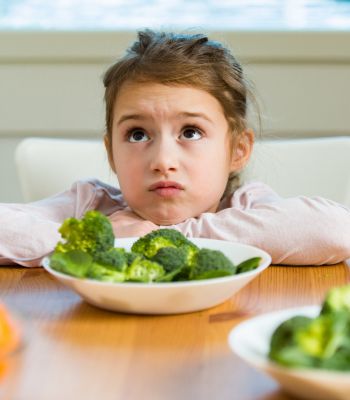 Picky eaters: Τι είναι η επιλεκτική σίτιση στα παιδιά και πώς να την αντιμετωπίσεις