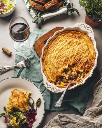 Shepherd's pie: Η διάσημη βρετανική πίτα του βοσκού με κιμά και πουρέ πατάτας Βρετανική πίτα του βοσκού