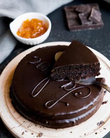 Sachertorte, η διάσημη τούρτα σοκολάτα της Βιέννης Sachertorte