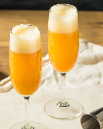 Bellini cocktail