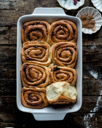 Vegan rolls με χαλβά και σοκολάτα 