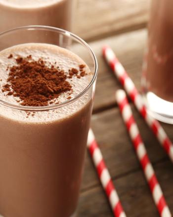 Το σοκολατένιο, πρωτεϊνικό smoothie της Jennifer Aniston To πρωτεϊνικό smoothie της Jennifer Aniston