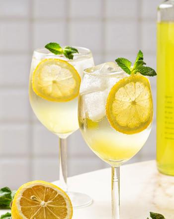 Limoncello Spritz