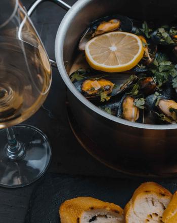 Ποιο κρασί ταιριάζει με ποια σαρακοστιανά φαγητά; 