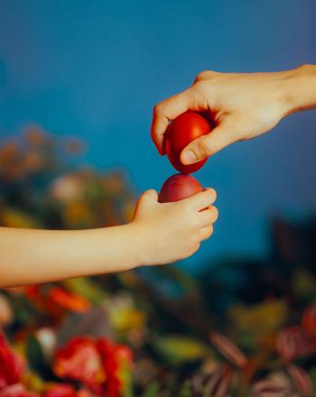 Why Greeks crack eggs at Easter