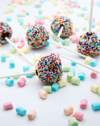 Cake pops με επικάλυψη σοκολάτας