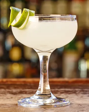 Daiquiri (Ντάκιρι): Το κλασικό καλοκαιρινό κοκτέιλ με ρούμι