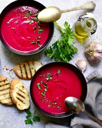 Σούπα με παντζάρια