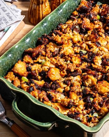 Αμερικάνικη γέμιση γαλοπούλας με ψωμί και λουκάνικο