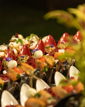 Cocktail food από την Intercatering