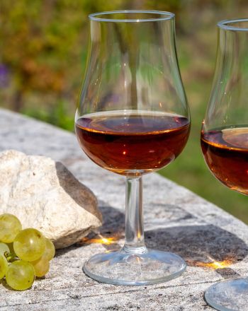 Παλαιωμένο τσίπουρο: Η διαδικασία παραγωγής του