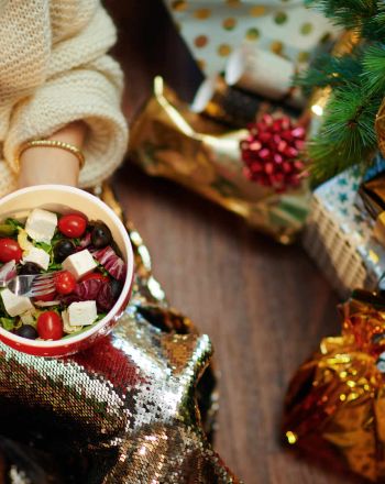 Τι να προσέξεις για να αποφύγεις τα κιλά των Χριστουγέννων 