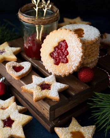  Χριστουγεννιάτικα Linzer cookies