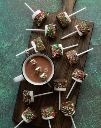 Marshmallows με σοκολάτα και πολύχρωμη τρούφα 