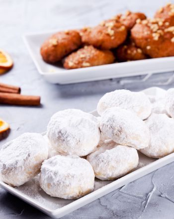 Συνταγές για κουραμπιέδες και μελομακάρονα