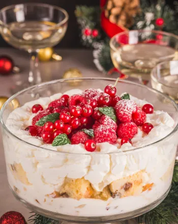 Χριστουγεννιάτικο trifle με πανετόνε