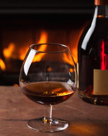 Τι ποτό να επιλέξεις στις χειμωνιάτικες εξόδους