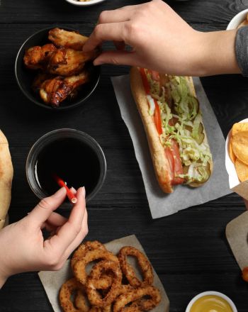 Χοληστερίνη: Πόσο την επηρεάζει η διατροφή με βάση τον Δρ. Δημήτρη Ρίχτερ