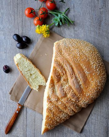 Λαγάνα με φυσικό προζύμι