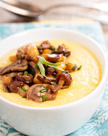 Πουρές πατάτας με ρεβίθια και μανιτάρια