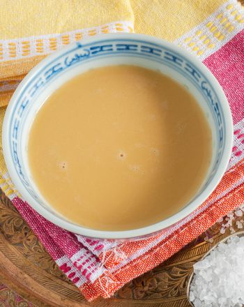 Po cha: Τι είναι επιτέλους αυτό το τσάι με βούτυρο που φτιάχνουν στο Θιβέτ;