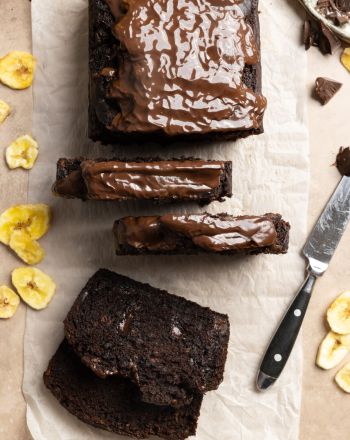 Αφράτο και ζουμερό double chocolate banana bread