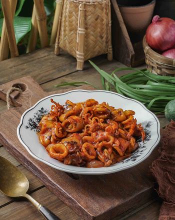 Καλαμαράκια στιφάδο