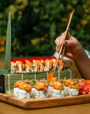 Drunk Duck: Στην Καλλιθέα τρως σούσι και πίνεις κοκτέιλ 