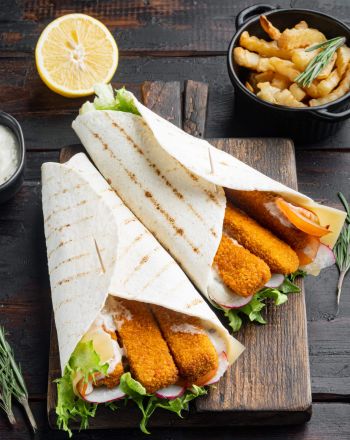 Τορτίγια με ψαροκροκέτες