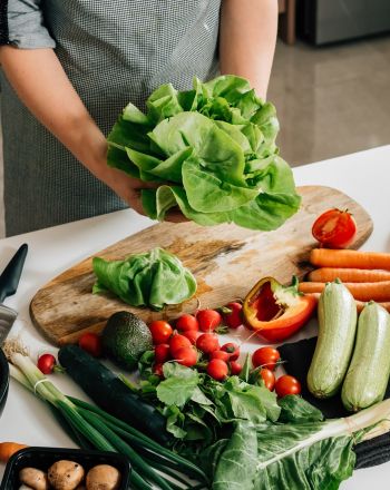 Φυτοφάρμακα στα τρόφιμα: Ποια έχουν τα περισσότερα και πώς να τα μειώσεις