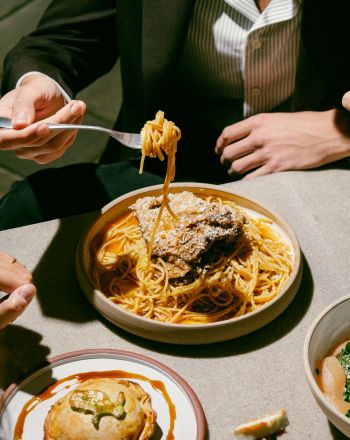 Zohόs στο Electra Palace: Ένα εστιατόριο ξενοδοχείου που αξίζει την προσοχή μας