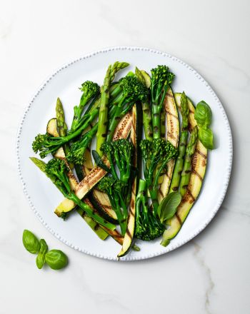 Ψητά πράσινα ανοιξιάτικα λαχανικά