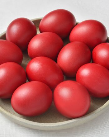 Πόσο διατηρούνται τα βρασμένα αυγά μετά το Πάσχα και πότε γίνονται επικίνδυνα;