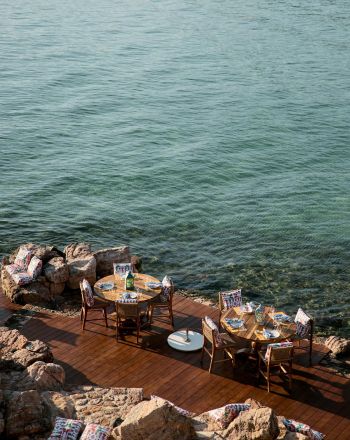 Το Four Seasons Astir Palace παρουσιάζει τη νέα εμπειρία της Zolotas Beach