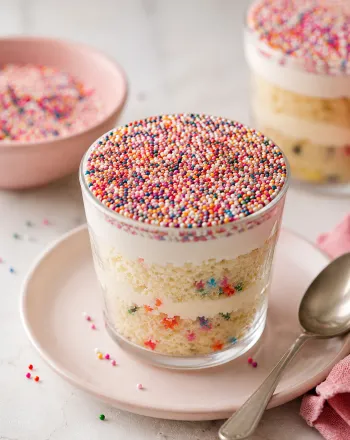 Τι είναι αυτά τα dot cakes που φτιάχνουν στο TikTok; 